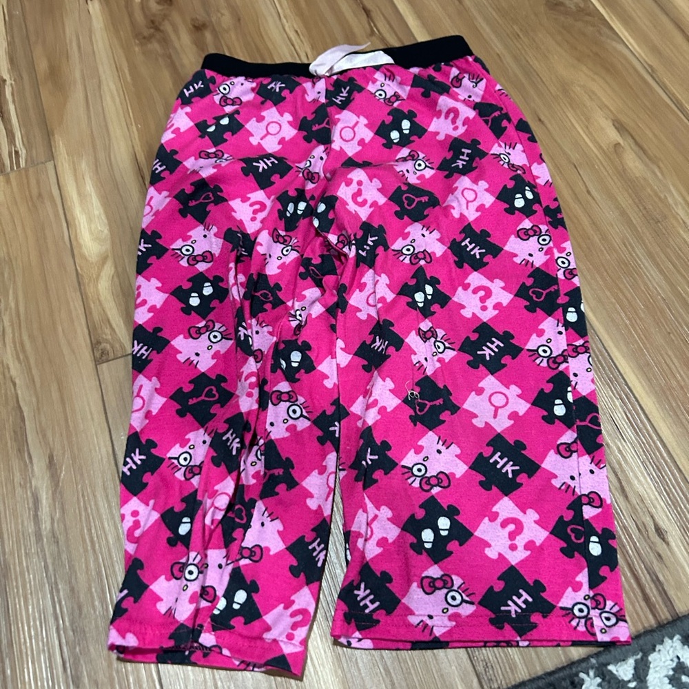 Hello Kitty Pink Pajama Bottoms with Playful Pattern